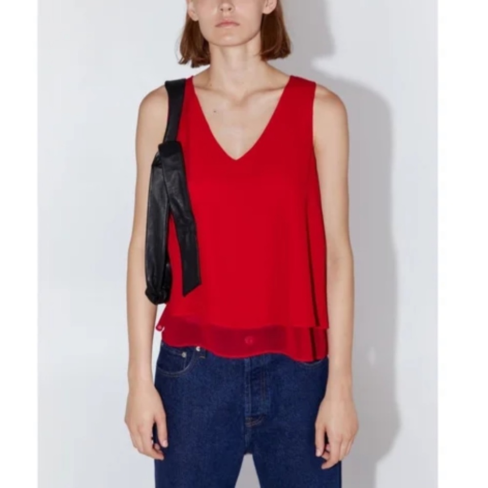 Layered v neck sleeveless blouse